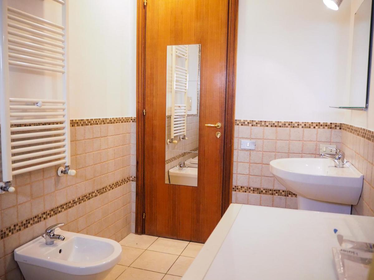 Terrazza Cavour Apartment Bari Exterior foto