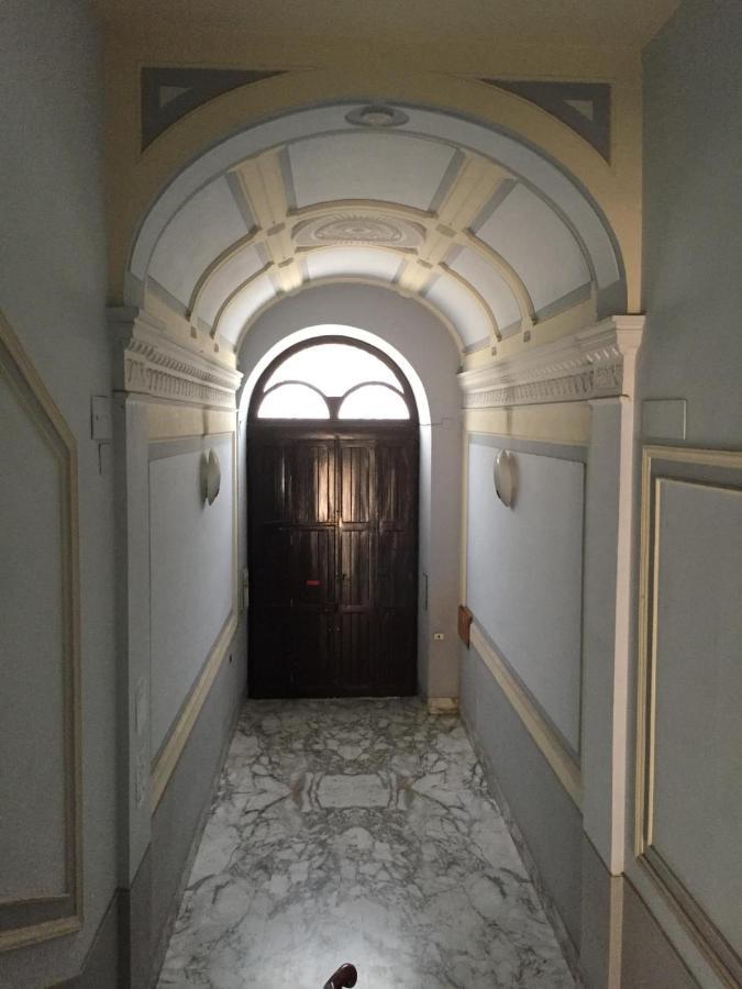 Terrazza Cavour Apartment Bari Exterior foto