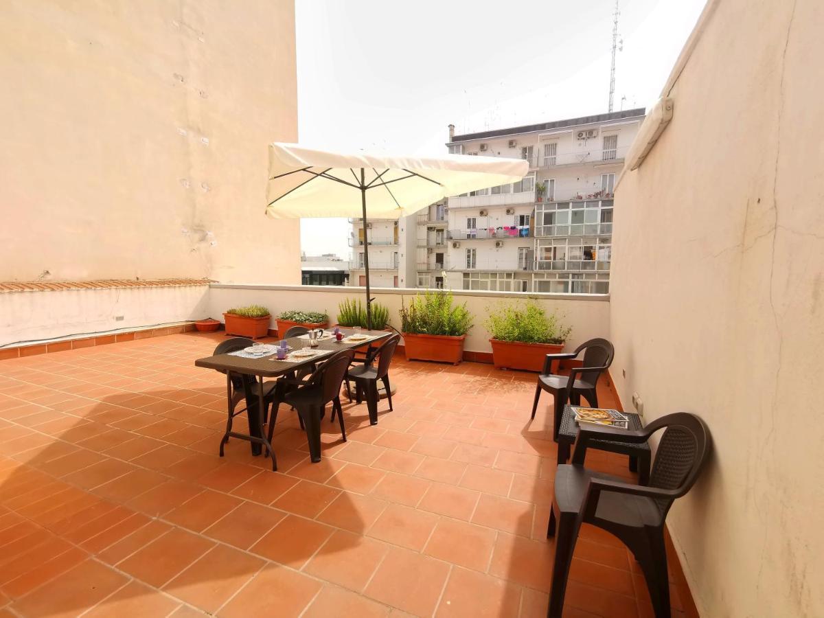 Terrazza Cavour Apartment Bari Exterior foto