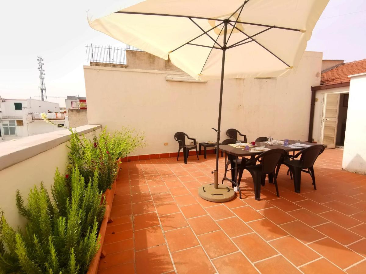 Terrazza Cavour Apartment Bari Exterior foto